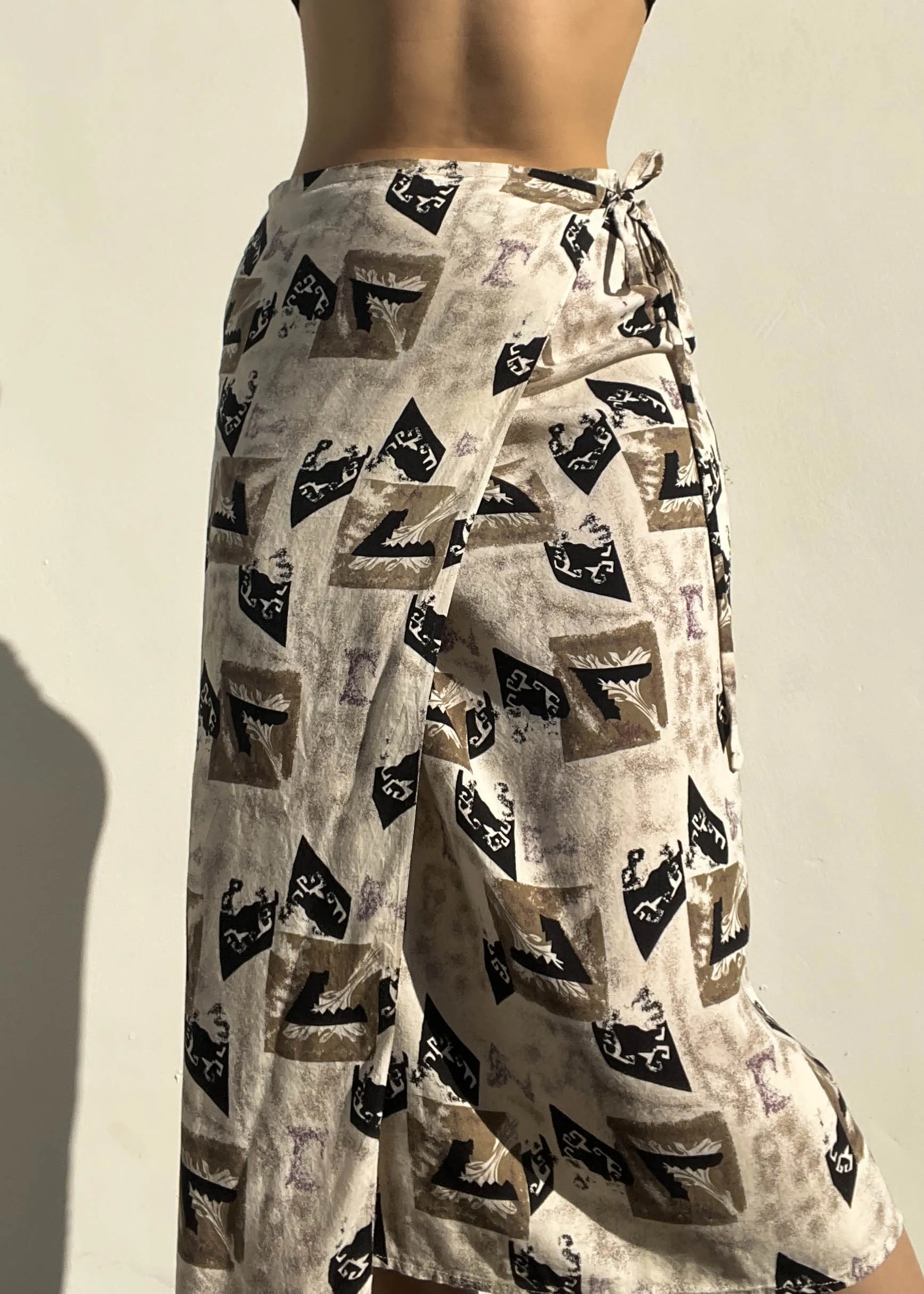 90’s Printed Midi Wrap Skirt (S-L)