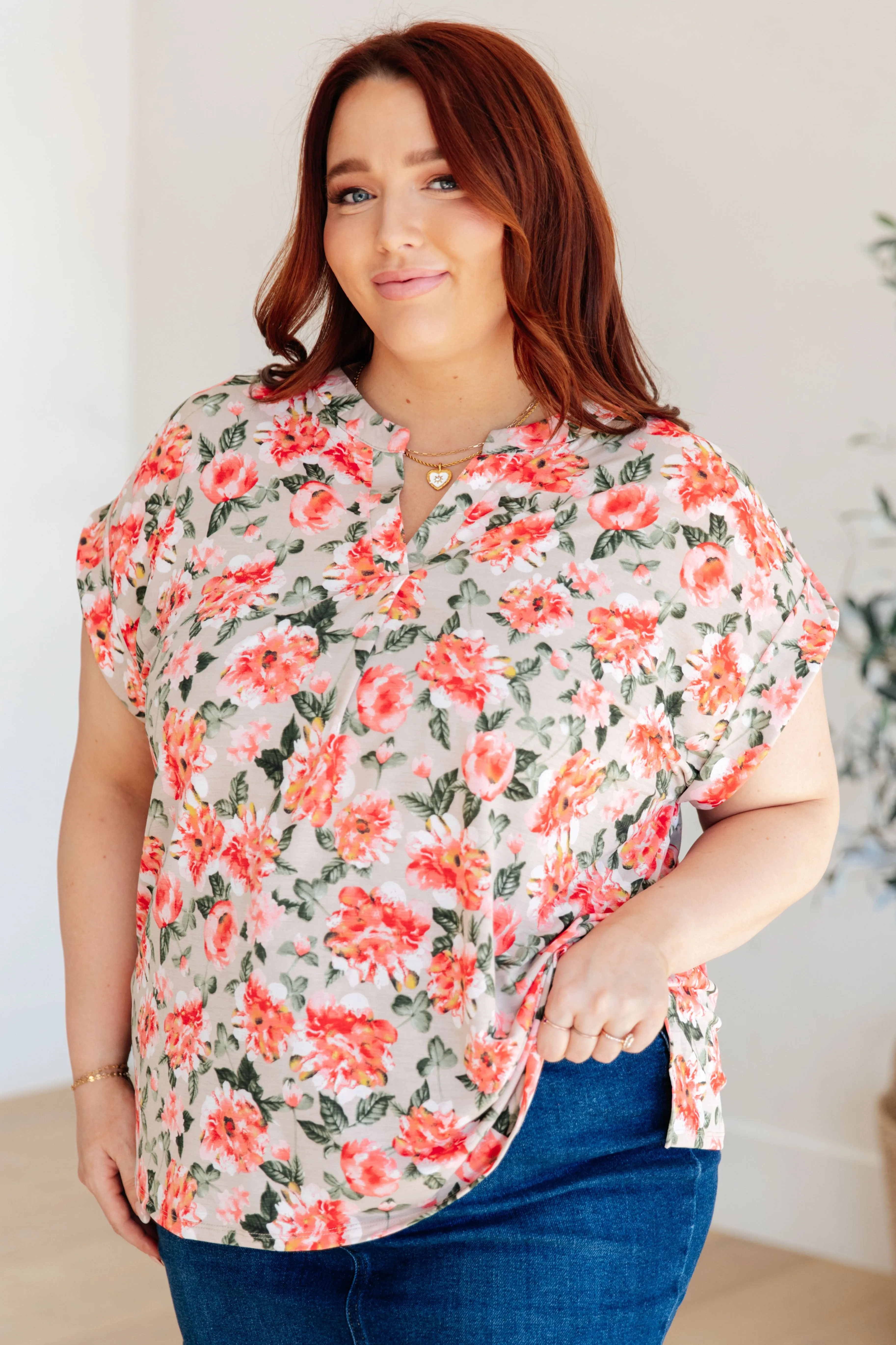 Dear Scarlett Lizzy Cap Sleeve Top in Coral and Beige Floral