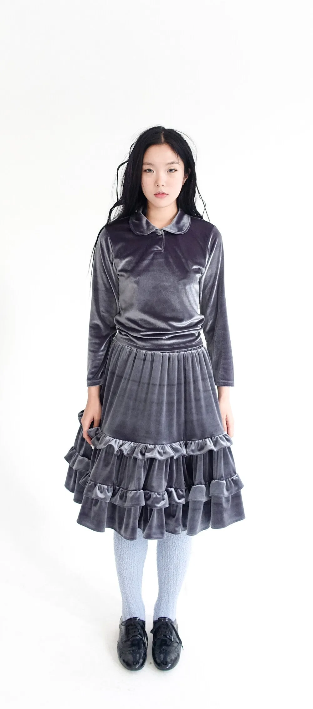 [FAERIE] FW 24 (fa.er.ie) romantic velvet midi skirt (charcoal)