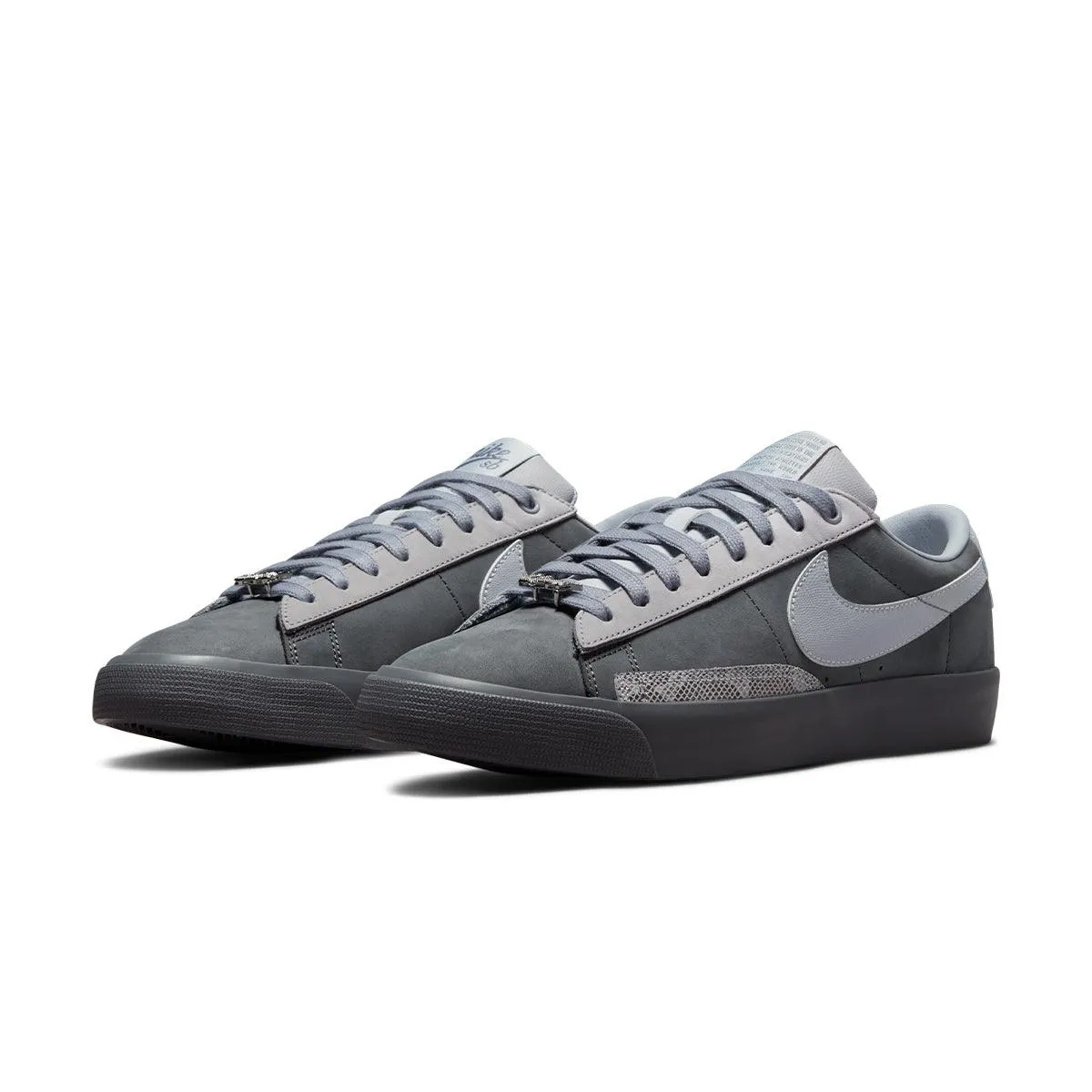   FPAR SB Zoom Blazer Low 'Cool Grey'