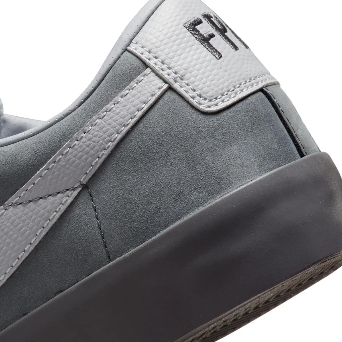   FPAR SB Zoom Blazer Low 'Cool Grey'