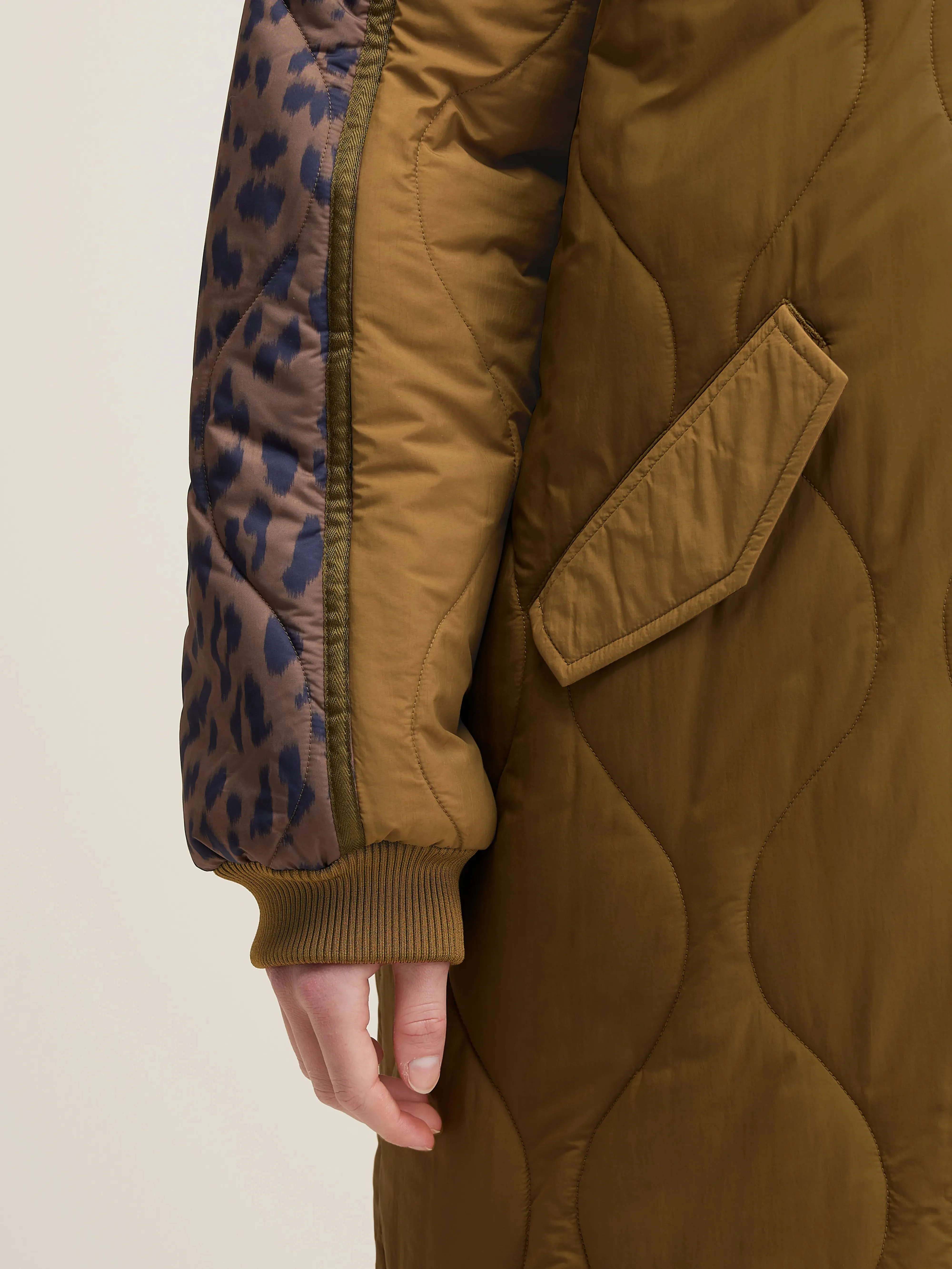 Hedge quilted coat (242 / W / TAN)