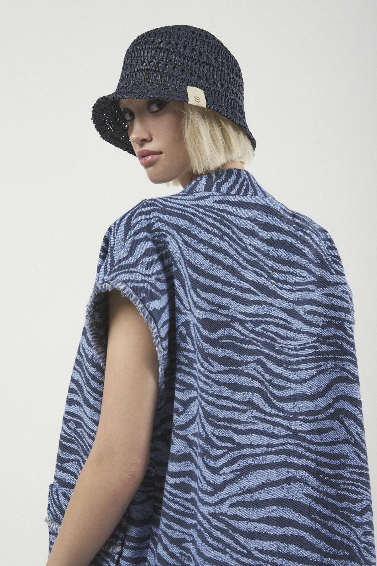 Ottod'Ame Animal Print Gilet - Jean Blue