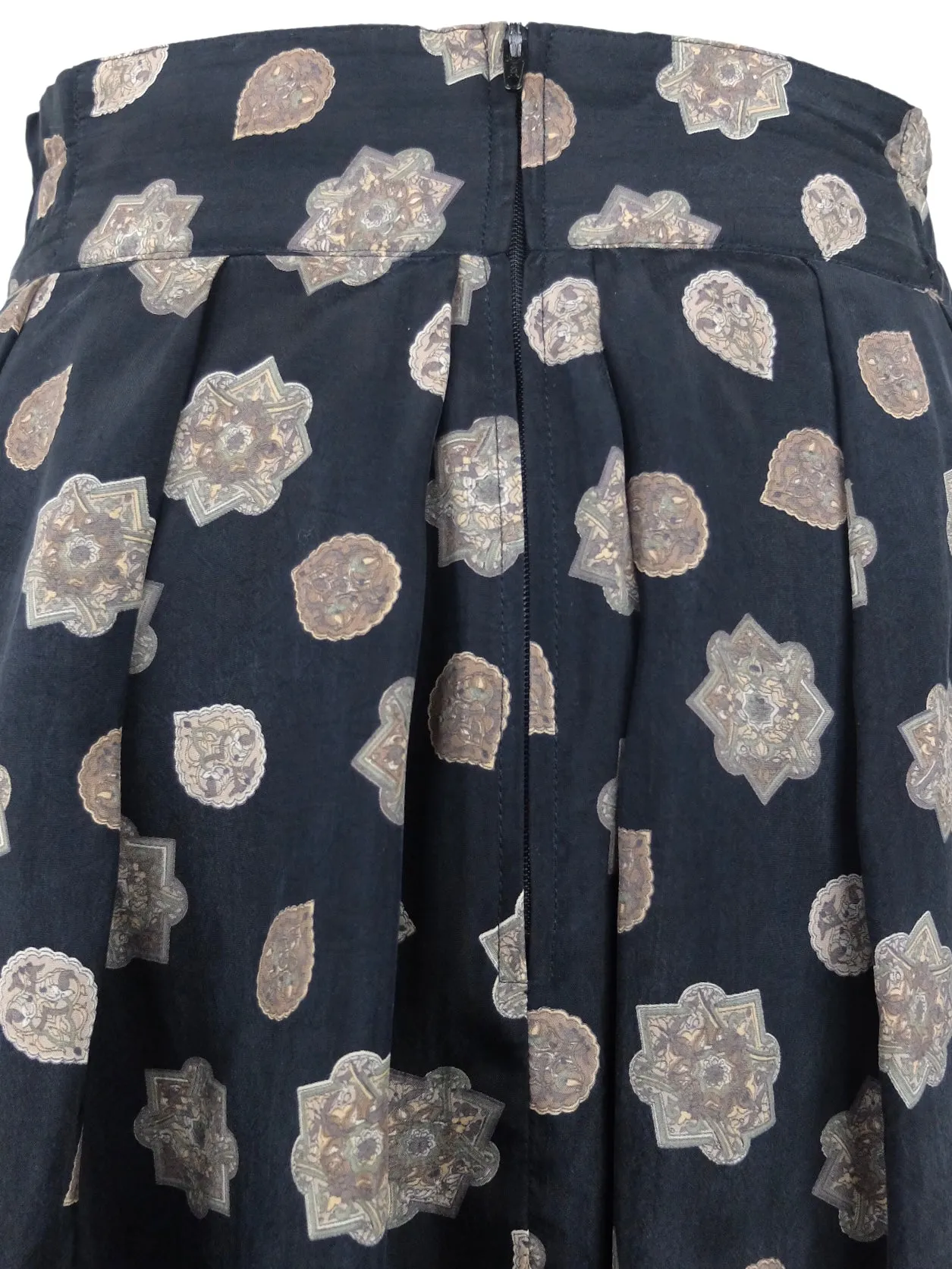 Vintage 80s Bohemian Hippie Festival Black & Beige Paisley Patterned Button Down Full Circle Midi Skirt | 37 Inch Waist